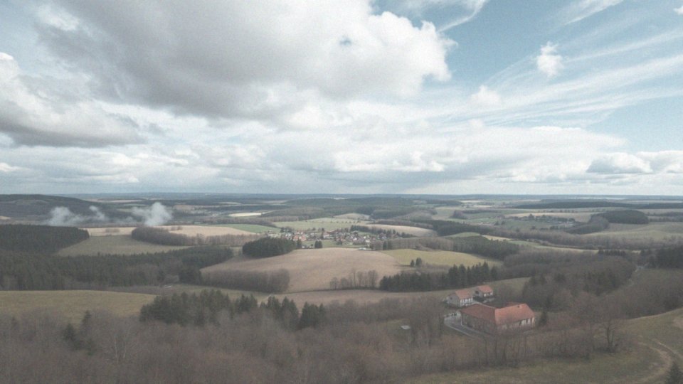 Jakie czynniki wpływają na zróżnicowanie klimatu Polski?