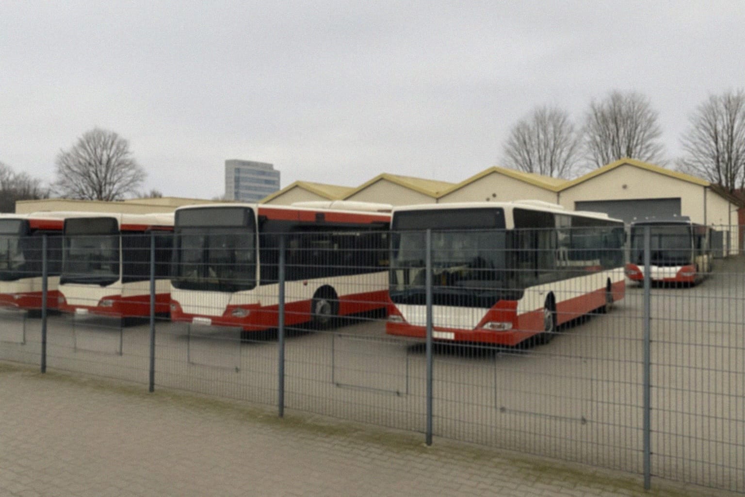 Zmiany w kursowaniu komunikacji miejskiej w Radomsku w związku z zamknięciem przejazdu Kościuszki
