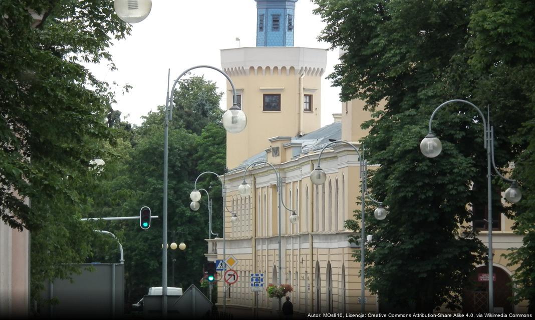 Jak senioralna społeczność w Radomsku buduje relacje z lokalną społecznością?